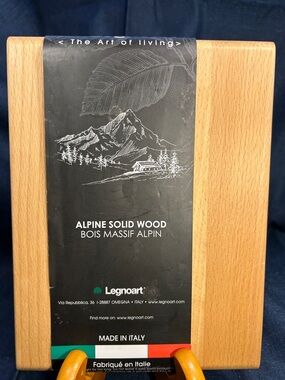 NWT Legnoart wooden cutting board made in Italy